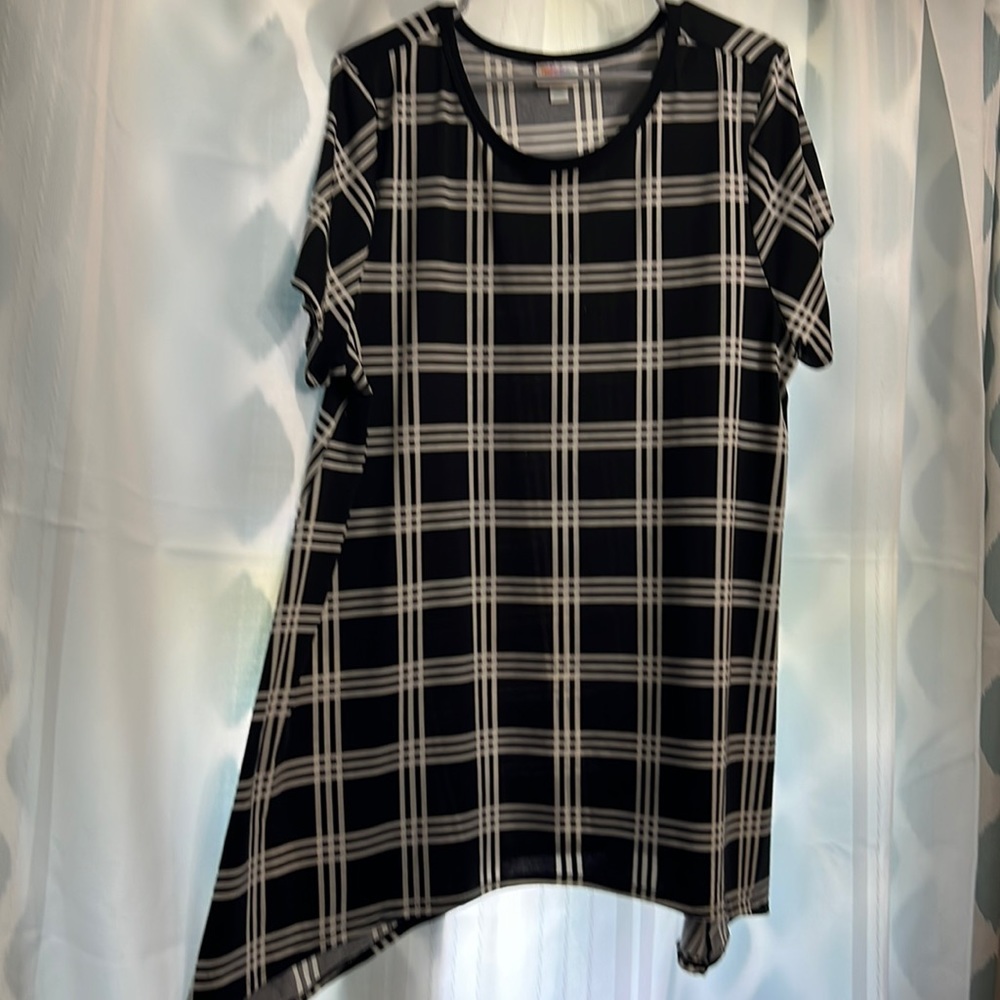 Lularoe Melissa Top